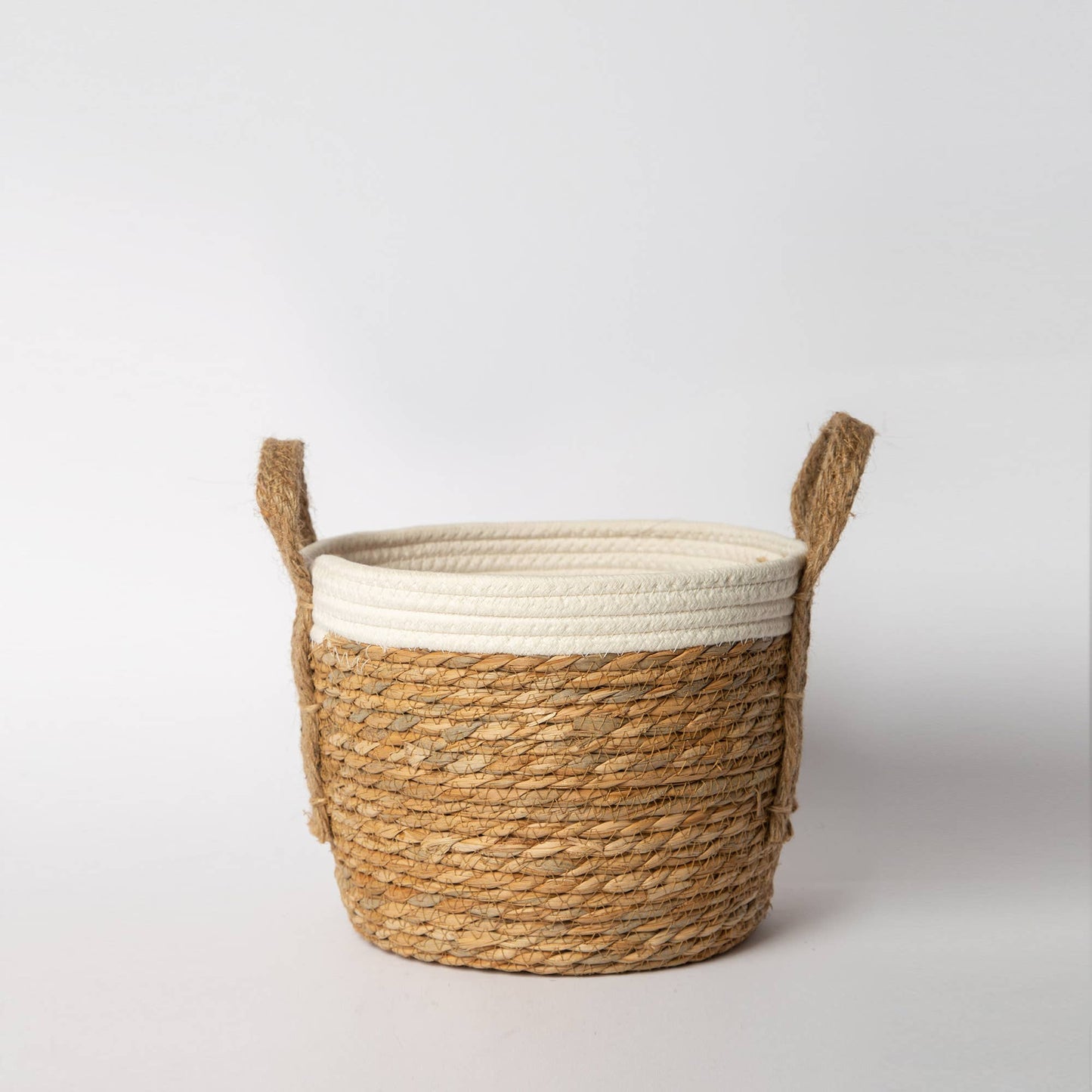 Porto Boutique - 819 - Seagrass Basket with handles: Large