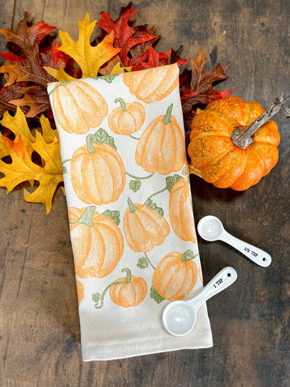 SOUTHERN FRIED DESIGN BARN - Pumpkin Pattern - Kitchen Towel